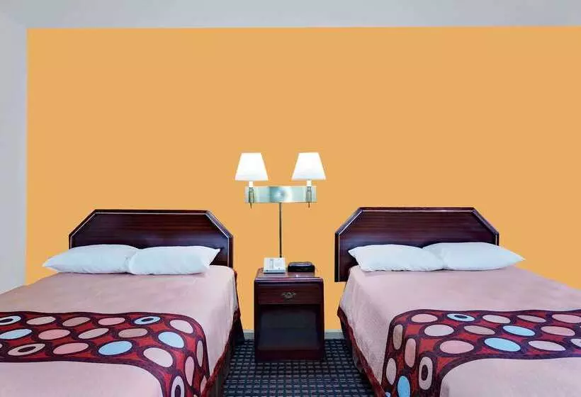 Отель Super 8 By Wyndham Hillsville