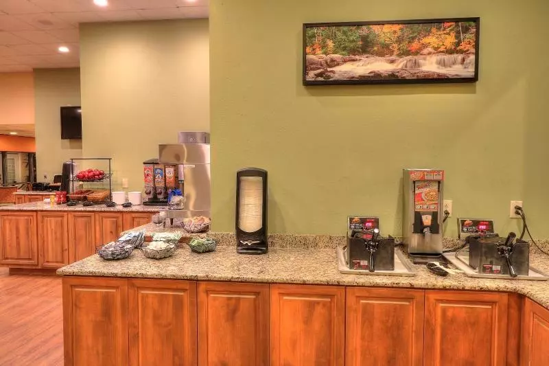 Edgewater Hotel And Conference Center