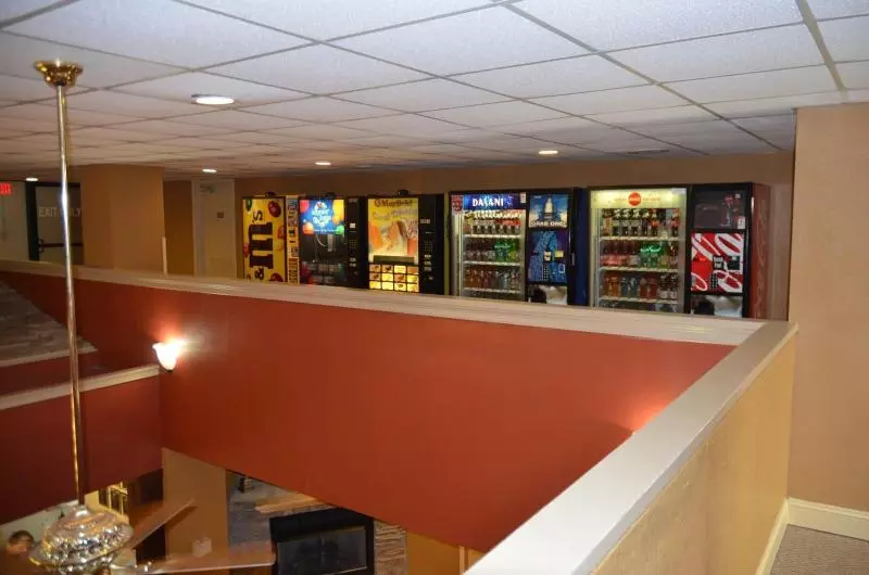 Edgewater Hotel And Conference Center