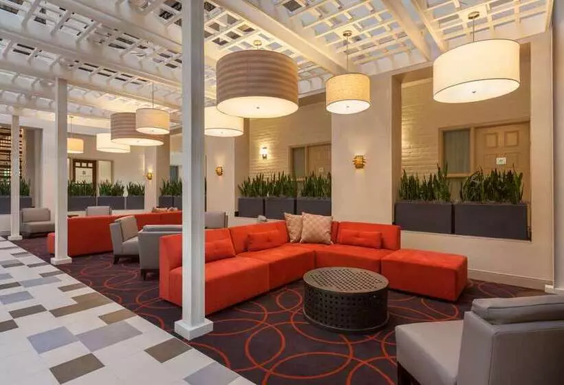 Embassy Suites Hotel Baton Rouge