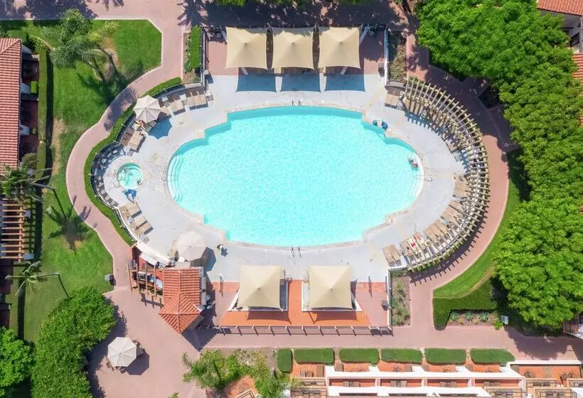 Hilton Santa Barbara Beachfront Resort