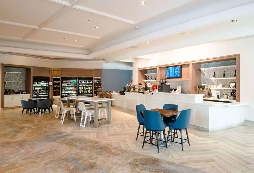 Hilton Santa Barbara Beachfront Resort