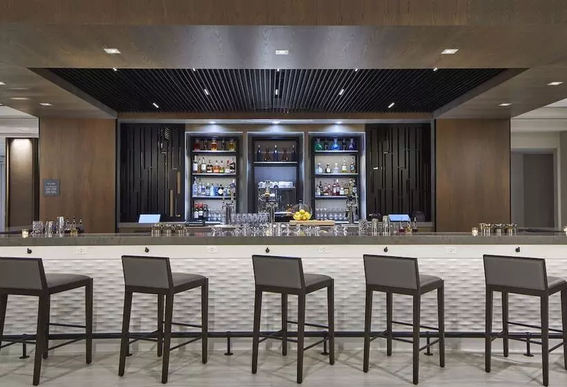 Ac Hotel By Marriott Orlando Lake Buena Vista