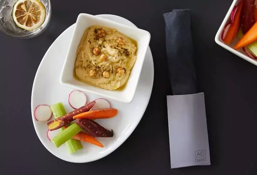 Ac Hotel By Marriott Orlando Lake Buena Vista