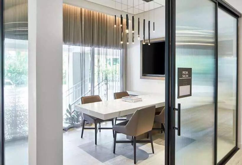 Ac Hotel By Marriott Orlando Lake Buena Vista