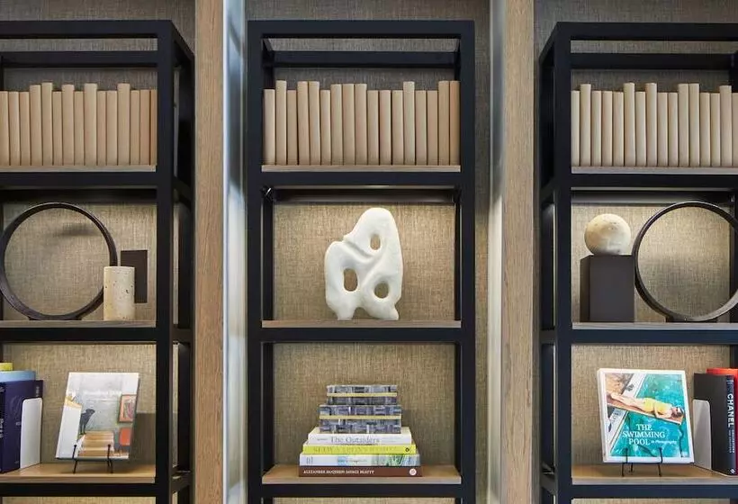 Ac Hotel By Marriott Orlando Lake Buena Vista