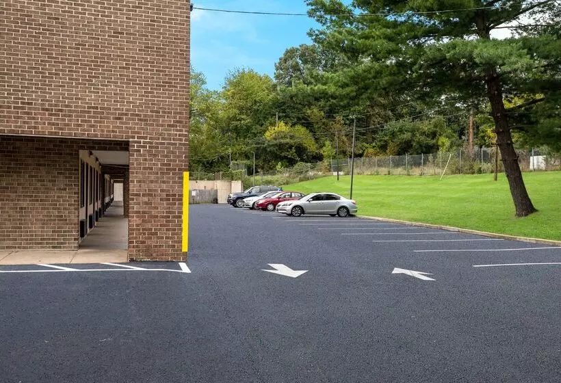 Hotel Americas Best Value Inn Laurel