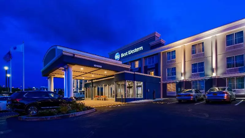 ホテル Best Western Plus Hanes Mall