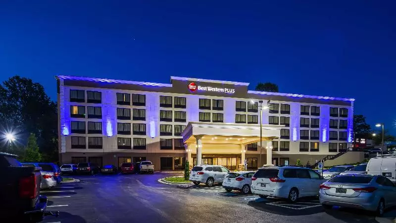 ホテル Best Western Plus Hanes Mall