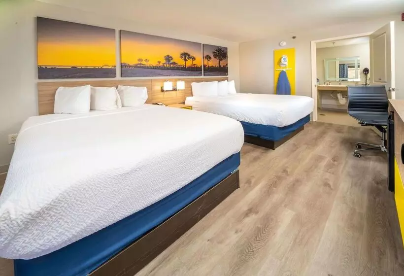 ホテル Days Inn By Wyndham Atlanta Stone Mountain