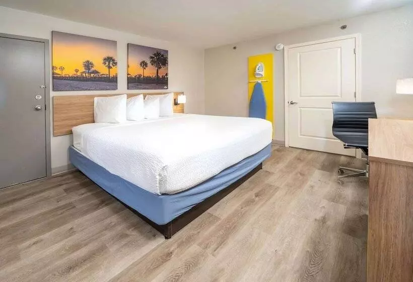 ホテル Days Inn By Wyndham Atlanta Stone Mountain