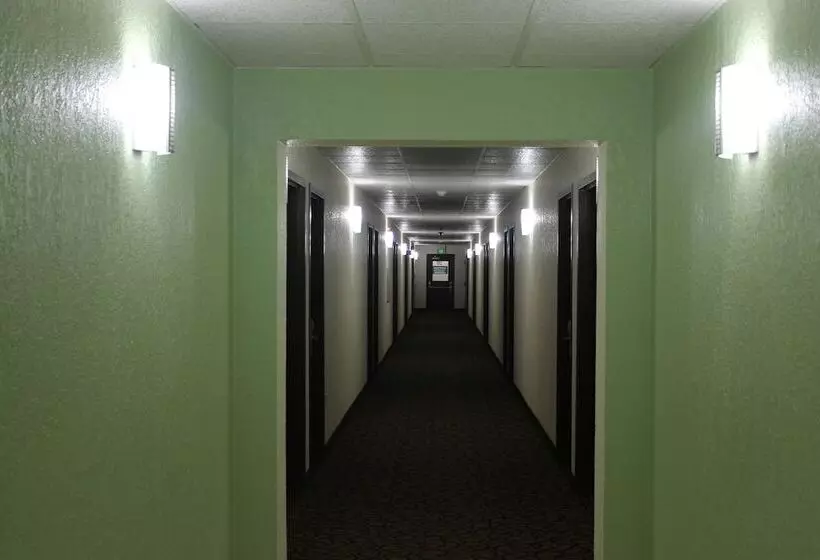 Hotel Clarion Pointe