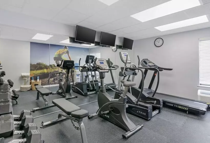 Hotel Clarion Pointe