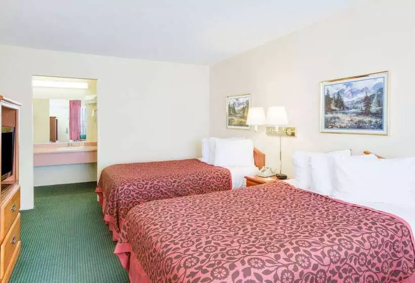 בית מלון כפרי Days Inn By Wyndham Newport