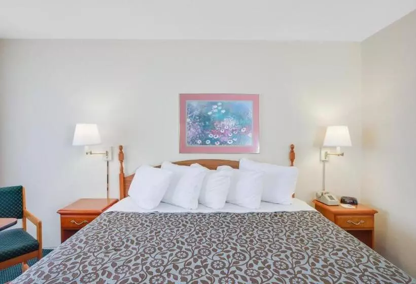 בית מלון כפרי Days Inn By Wyndham Newport