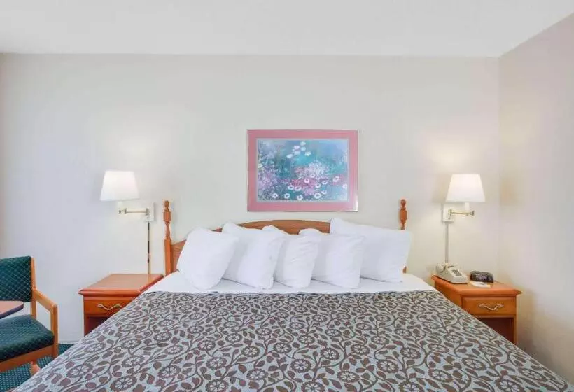 בית מלון כפרי Days Inn By Wyndham Newport