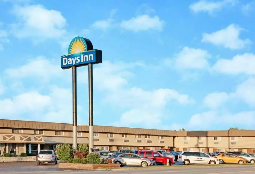 Hotel Days Inn By Wyndham Elk Grove Village O Hare Airport West