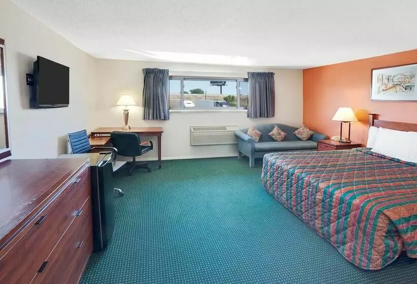 Hotel Days Inn By Wyndham Elk Grove Village O Hare Airport West