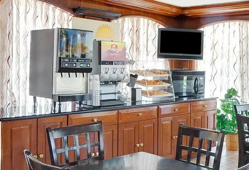 Hotel Days Inn By Wyndham Elk Grove Village O Hare Airport West