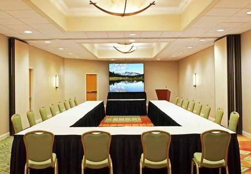 ホテル Denver Marriott West