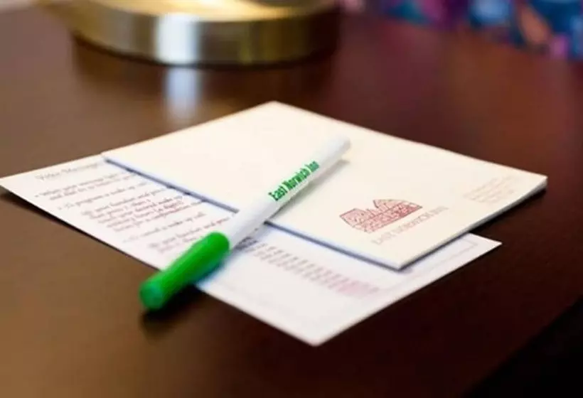 酒店 East Norwich Inn