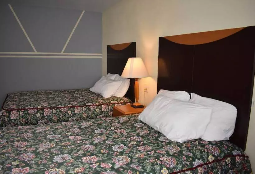 酒店 East Norwich Inn