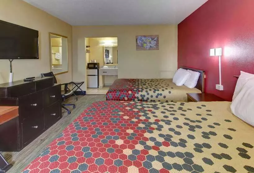 هتل Econo Lodge Town Center
