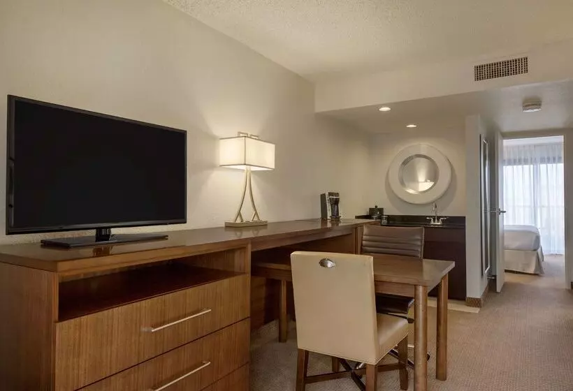 Embassy Suites Hotel Baton Rouge