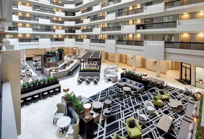Отель Embassy Suites By Hilton Atlanta Perimeter Center