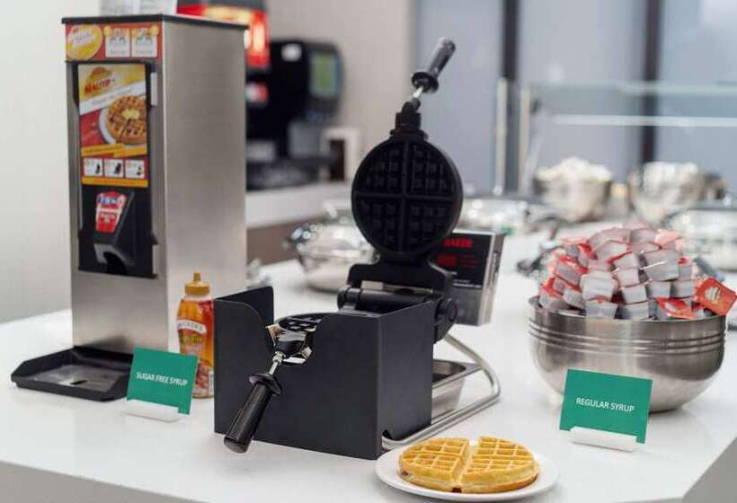 هتل Embassy Suites By Hilton Atlanta Perimeter Center