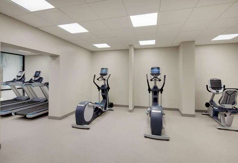 هتل Embassy Suites By Hilton Atlanta Perimeter Center