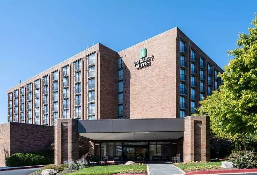 فندق Embassy Suites By Hilton Baltimore Hunt Valley