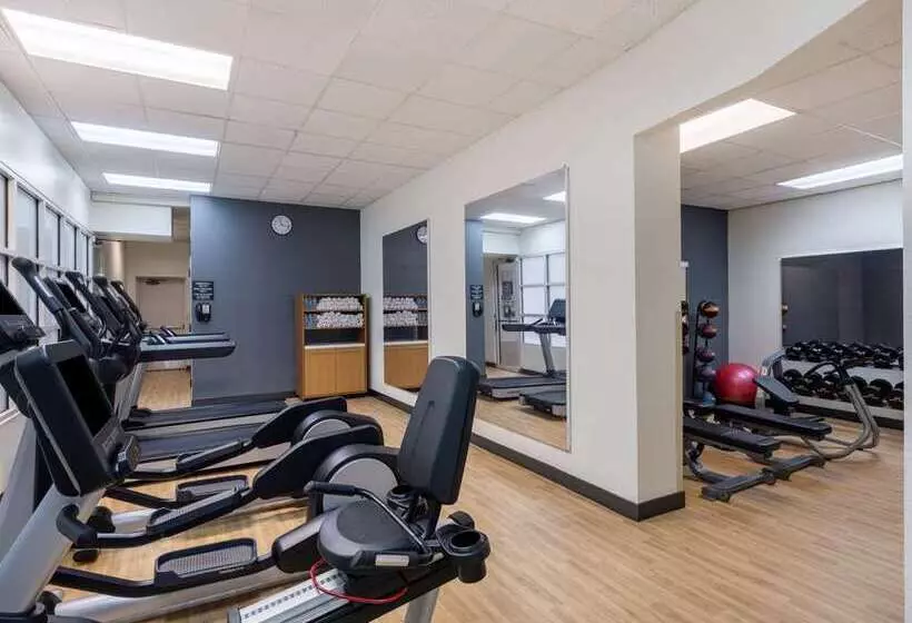 فندق Embassy Suites By Hilton Baltimore Hunt Valley