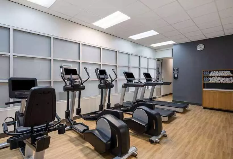 فندق Embassy Suites By Hilton Baltimore Hunt Valley