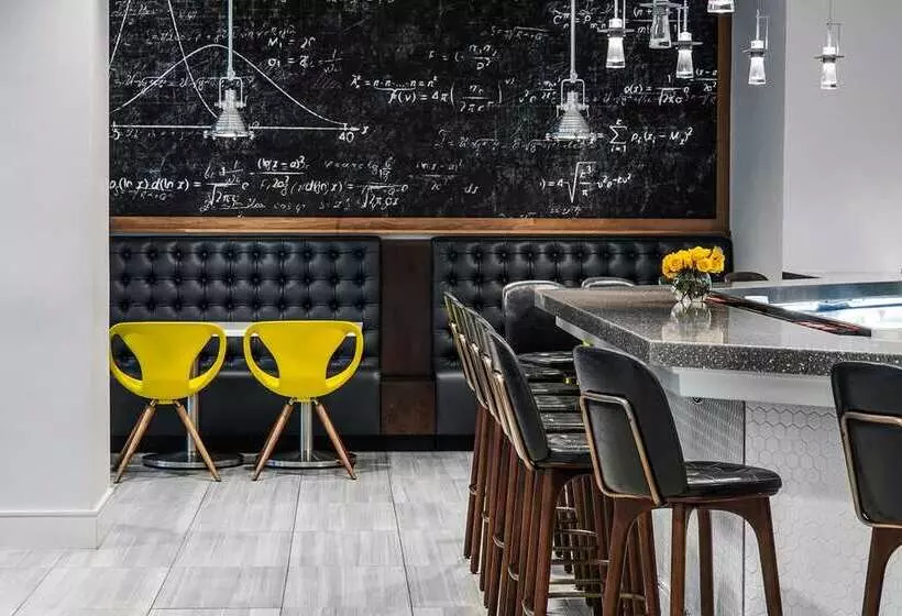 호텔 Embassy Suites By Hilton Raleigh Crabtree