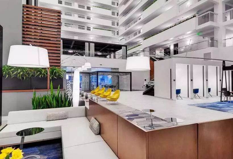 호텔 Embassy Suites By Hilton Raleigh Crabtree