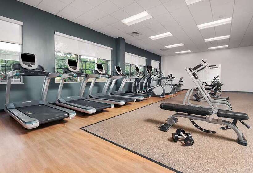 Otel Embassy Suites By Hilton Raleigh Crabtree