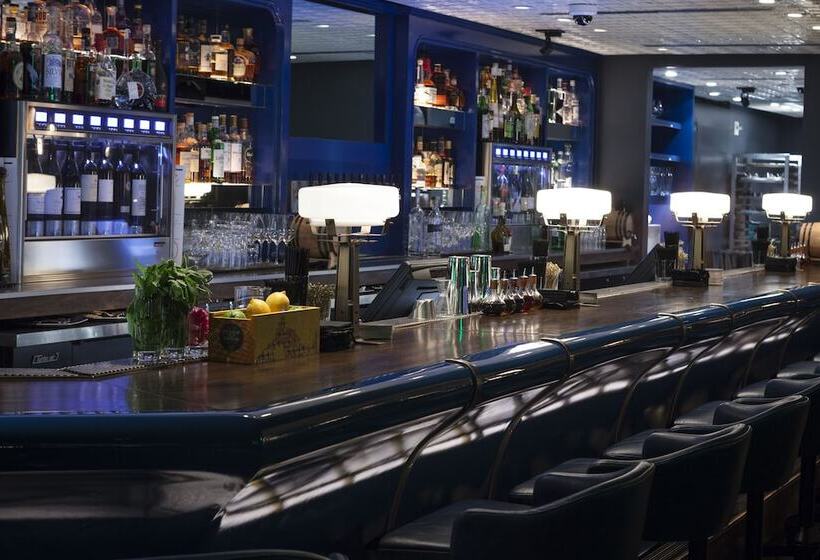 هتل Fontainebleau Miami Beach