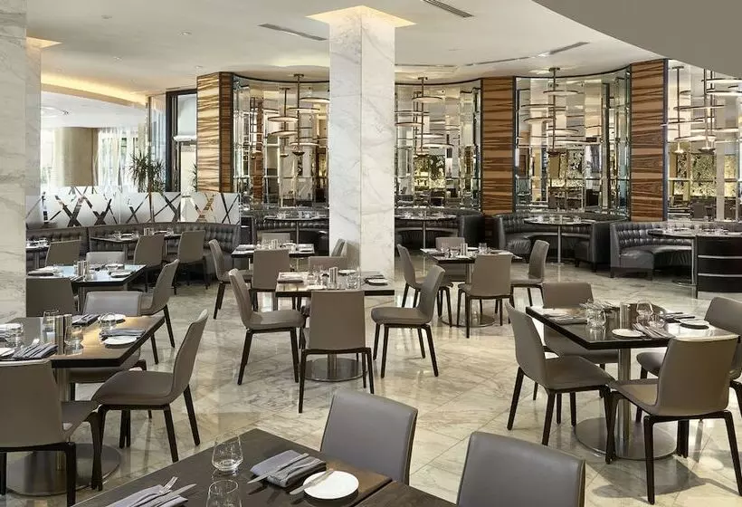 ホテル Fontainebleau Miami Beach