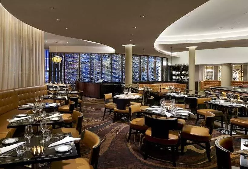 ホテル Fontainebleau Miami Beach