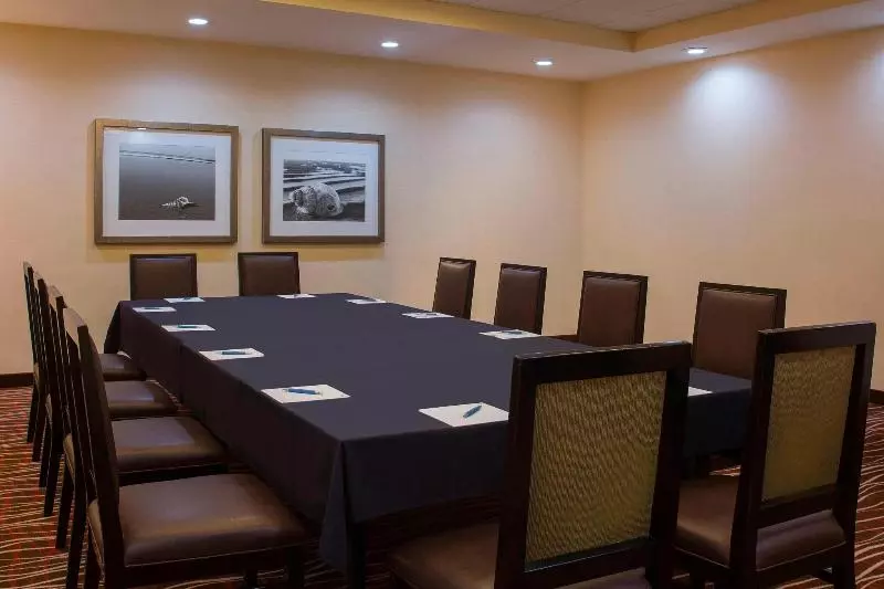 فندق Four Points By Sheraton Suites Tampa Airport Westshore