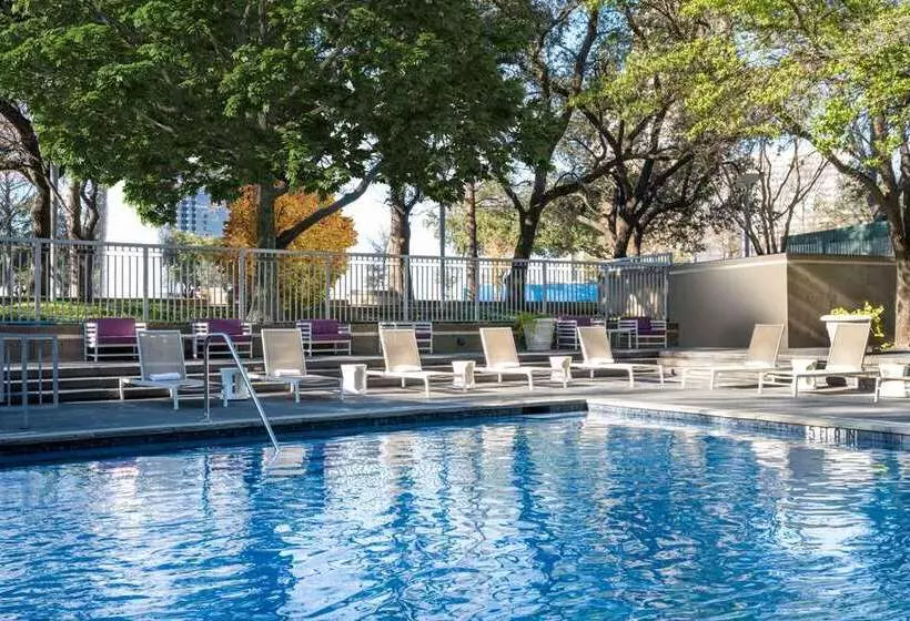 ホテル Hilton Dallas Lincoln Centre