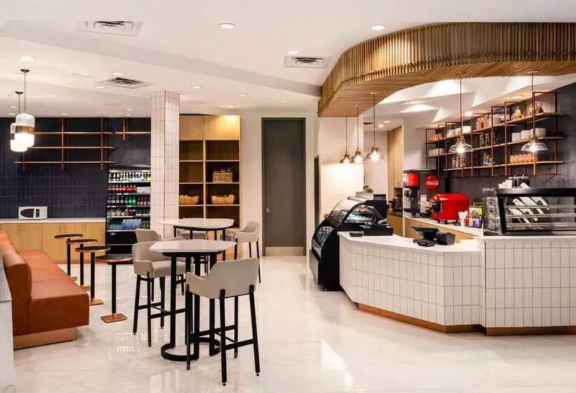 ホテル Hilton Dallas Lincoln Centre