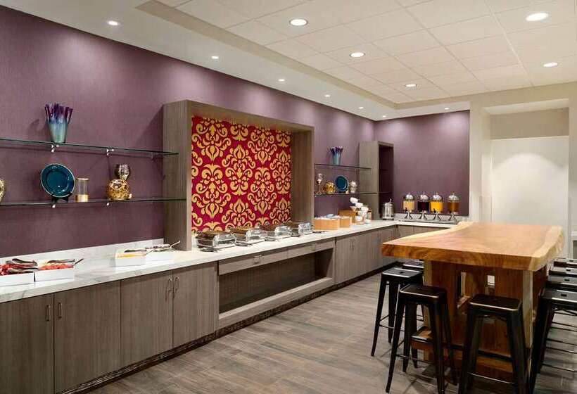 فندق Hilton Fort Wayne At The Grand Wayne Convention Center