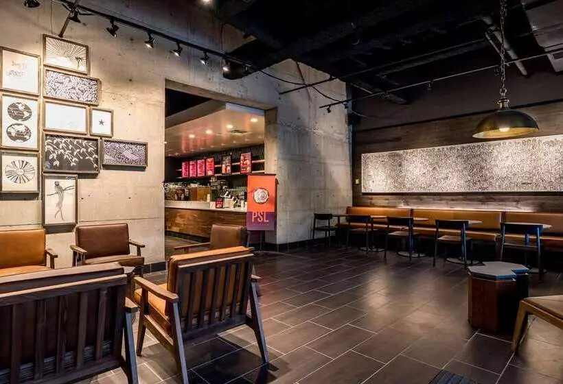 בית מלון כפרי Hilton Fort Wayne At The Grand Wayne Convention Center