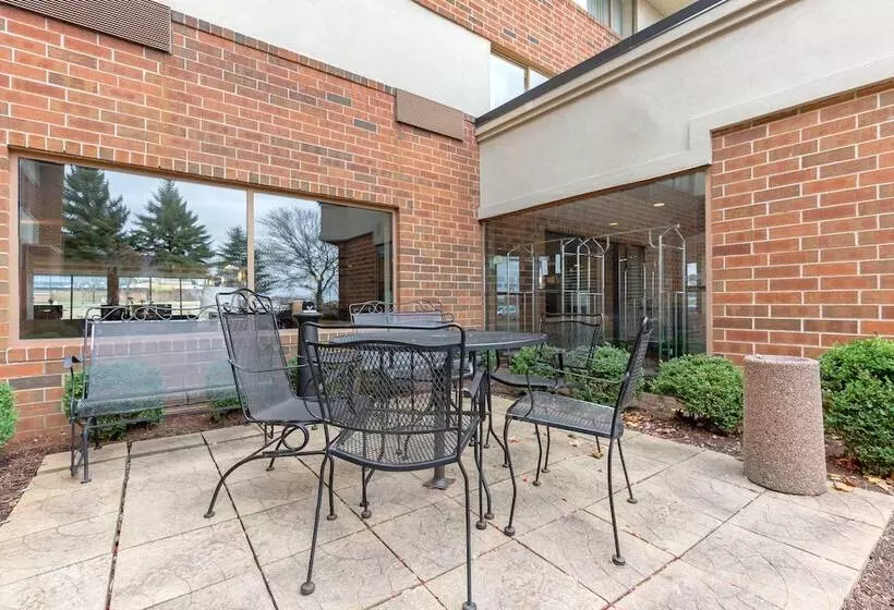 ホテル Holiday Inn Express Chicago Downers Grove, An Ihg