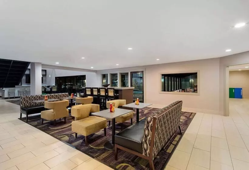 فندق La Quinta By Wyndham Oakland Hayward