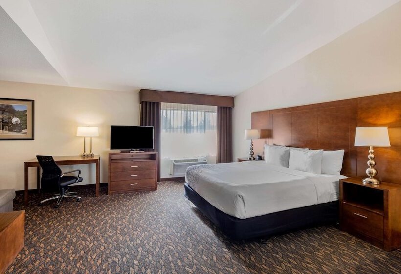 هتل La Quinta By Wyndham Oakland Hayward