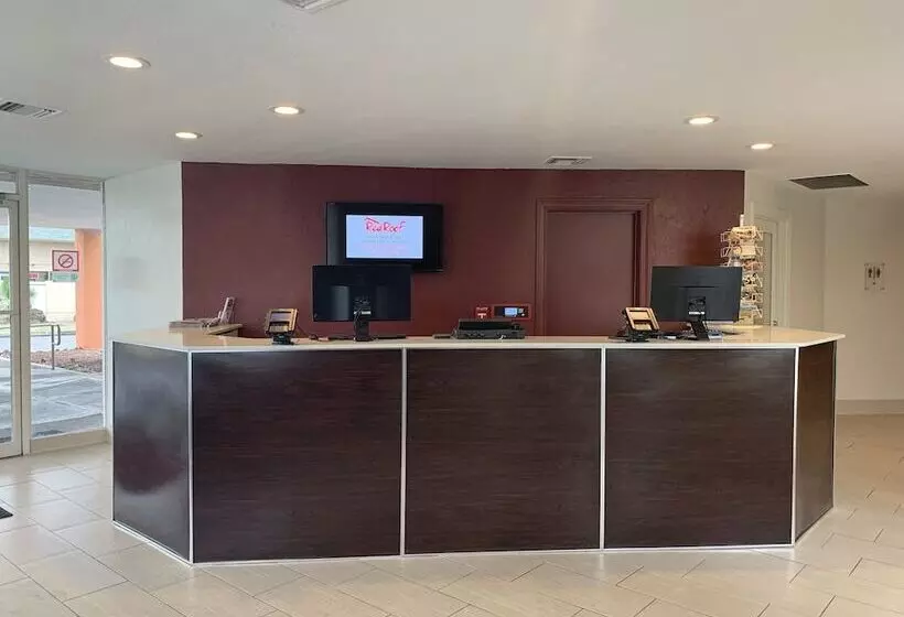 فندق Red Roof Inn Tucson Downtown  University