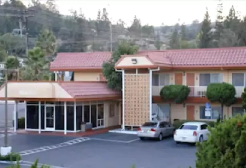 בית מלון כפרי Relax Inn And Suites